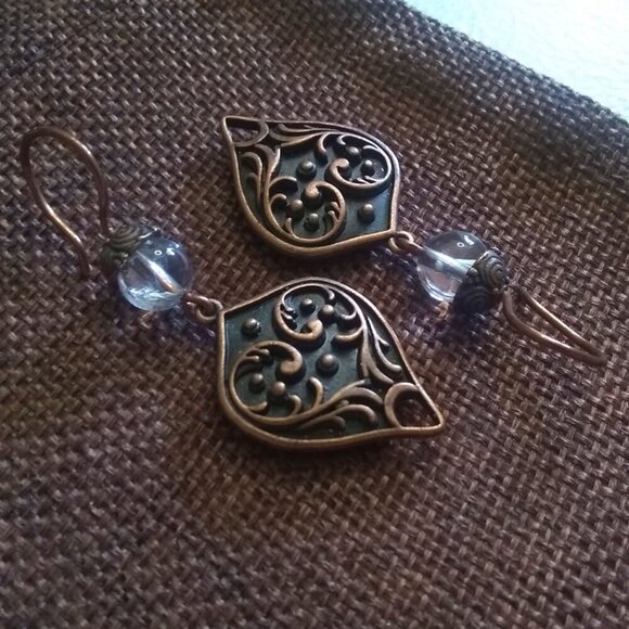 Gorgeous, Heavy & Ornate! Handmade Copper + Clear Quartz Statement Earrings - Picture 4 of 11
